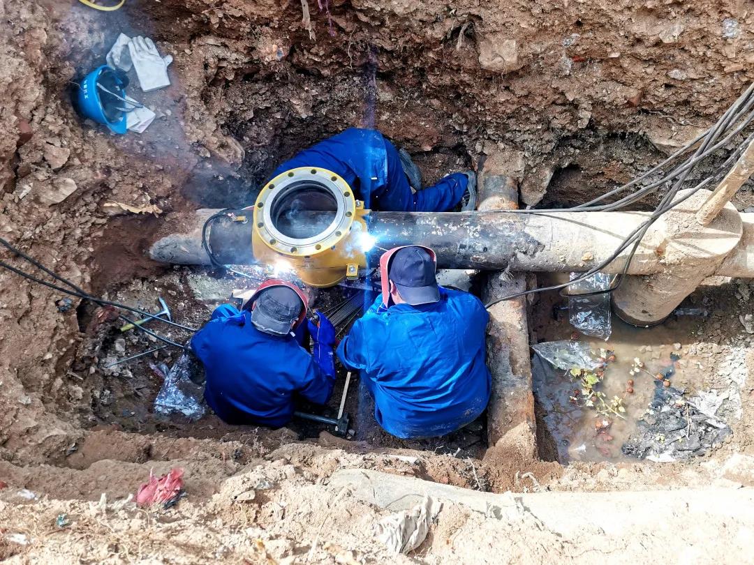 �e�����¸�ȼ��ܵ��`...